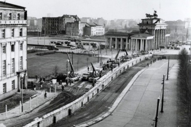 Berlin Wall is Built