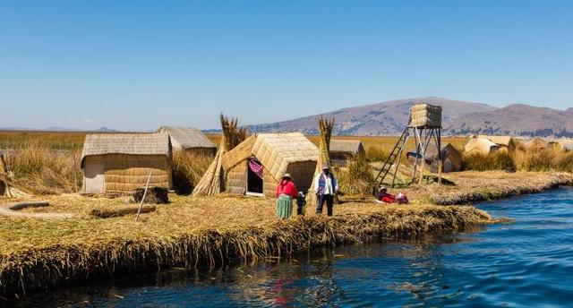 Las islas de los Uros son declaradas patrimonio cultural de la nación