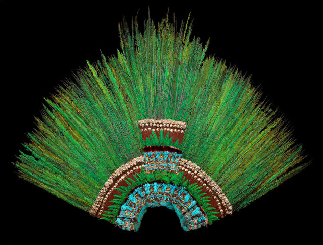 Ruler's feather headdress (probably of Motecuhzoma II). Mexica (Aztec). 1428-1520 C.E. Feathers (quetzal and cotinga) and gold.