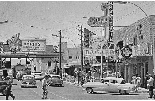 Construccion del puente de la avenida Juarez