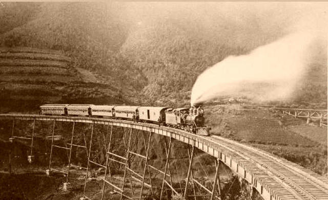 Llegada del Ferrocarril a la frontera