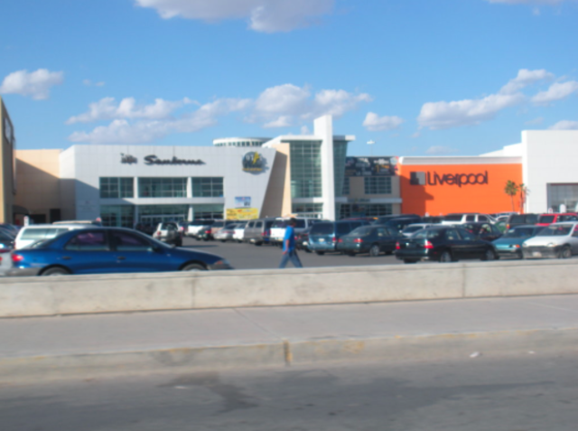 Plaza comercial ´´Las misiones´´ abre sus puertas