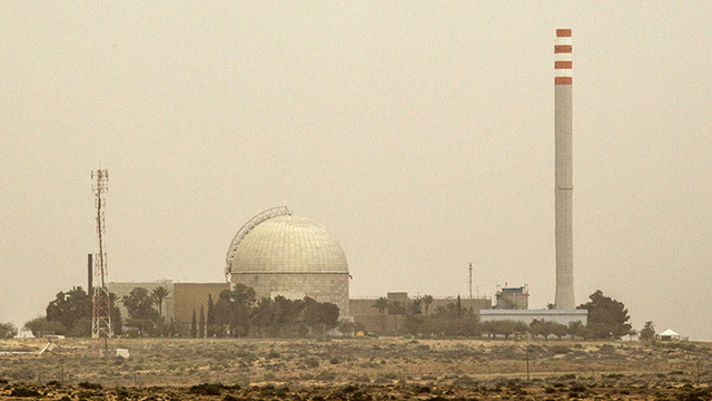 Israel builds large nuclear reactor