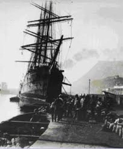 BARCOS EXCLUSIVOS PARA TURÍSTAS