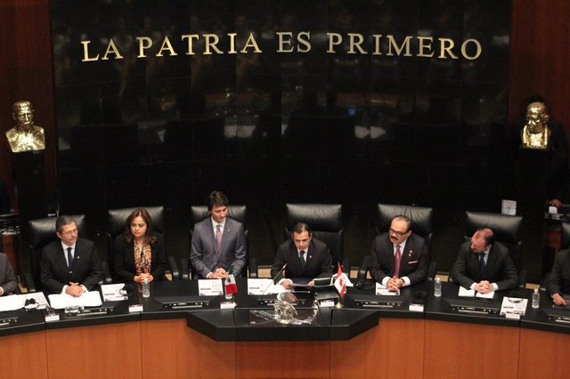 Adición al art.16 constitucional