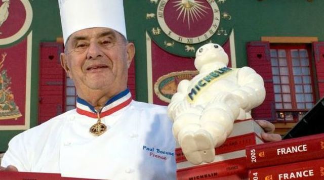 Première Étoile au Guide Michelin.