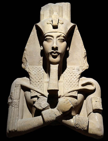 AKHENATEN CHANGED RELIGION IN ANCIENT EGYPT