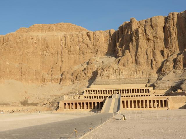 MORTUARY TEMPLE OF QUEEN HATSHEPSUT