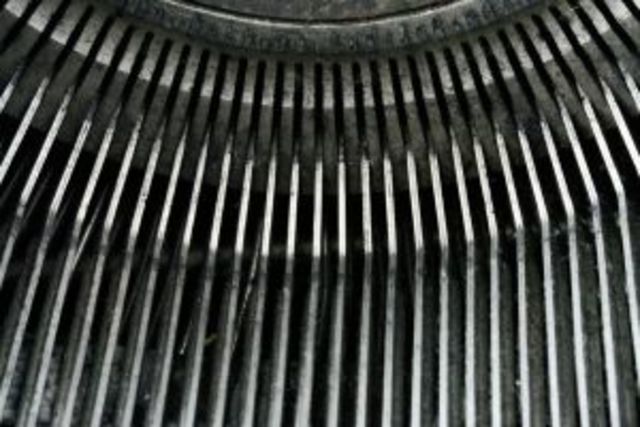 Dos tipos diferentes de maquinas de escribir que no tenian el problema de la linea