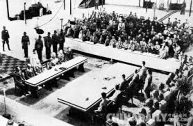 Japan formally surrenders in Chinese Theater