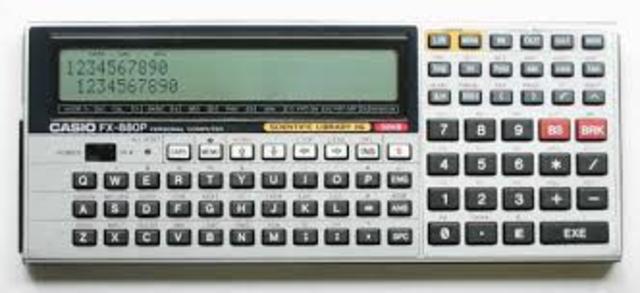 Se implementa la tecnología GSM. Salen las calculadoras programables de Casio.