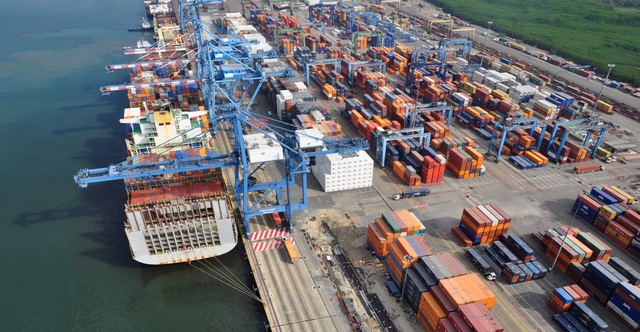 Puerto Manzanillo y Coatzacoalcos.