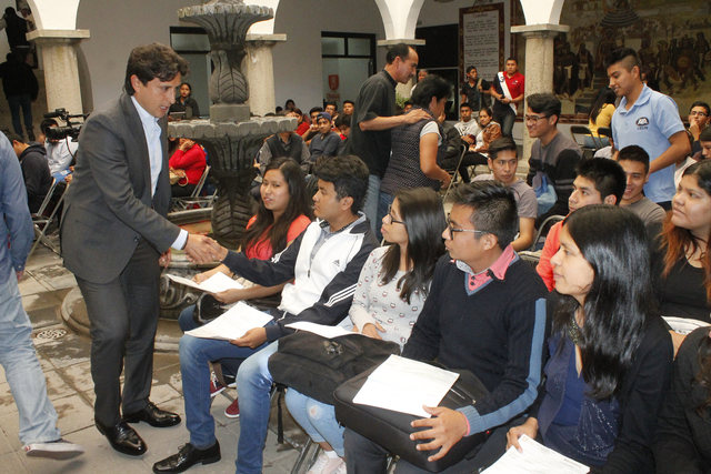 EDUCACION UNIVERSITARIA