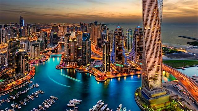 I will travel to Dubai .