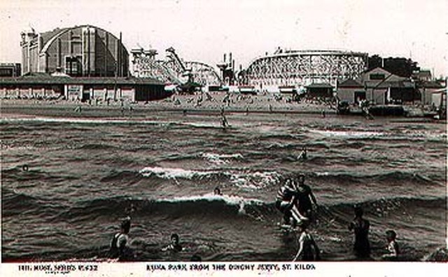 St Kilda becomes known as an area for wealthy settlers