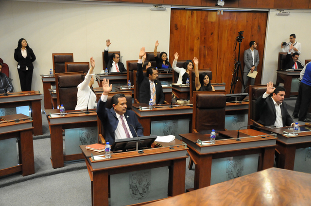 Las legislaturas locales aprueban la Reforma constitucional y es publicada en el Diario Oficial de la Federación