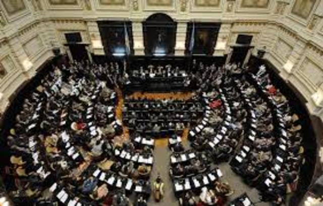 legislaturas locales aprobaron la reforma constitucional propuesta por el Congreso Federal