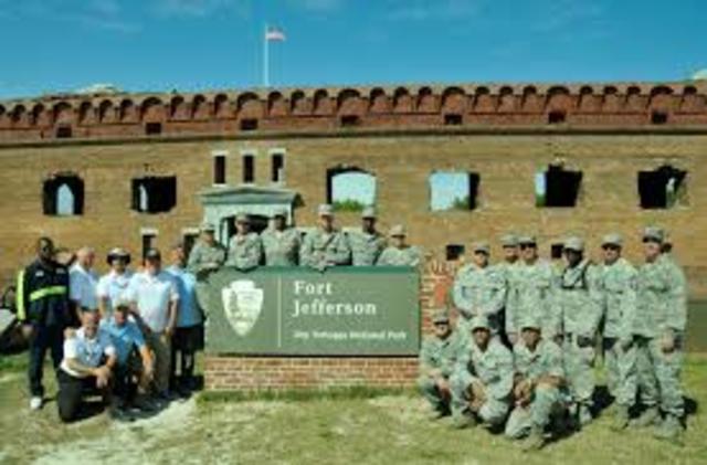 military abandons fort jefferson and left it to pirates