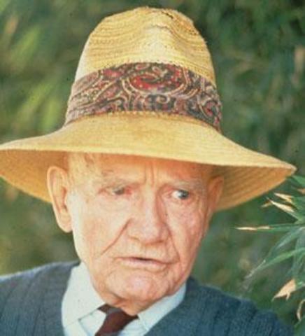 Wallace E. Pratt donates park to the National Park Service