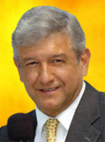 Lopez Obrador accede a la presidencia del PRD