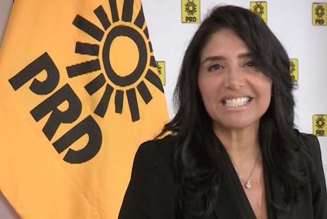 Nace Alejandra Barrales