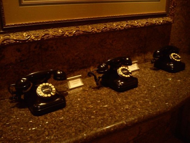 SURGE EL TELÉFONO EN CADA HABIACIÓN