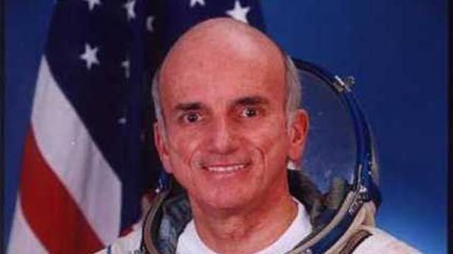 PRIMER TURISTA ESPACIAL