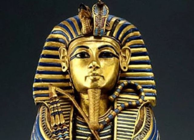 13. Tutankhamen