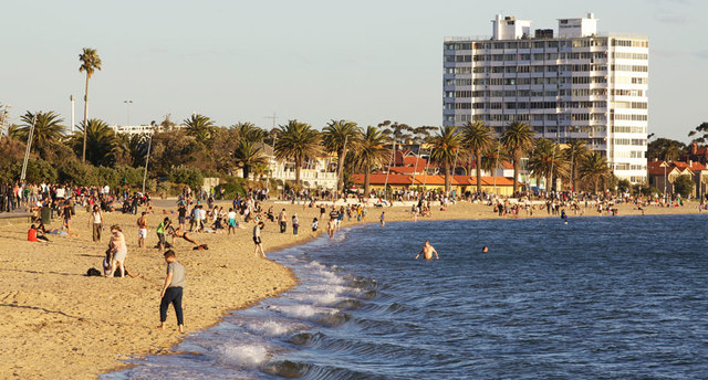 Residents raise concerns about crime in St Kilda