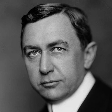 Primer consejero de Relaciones publicas