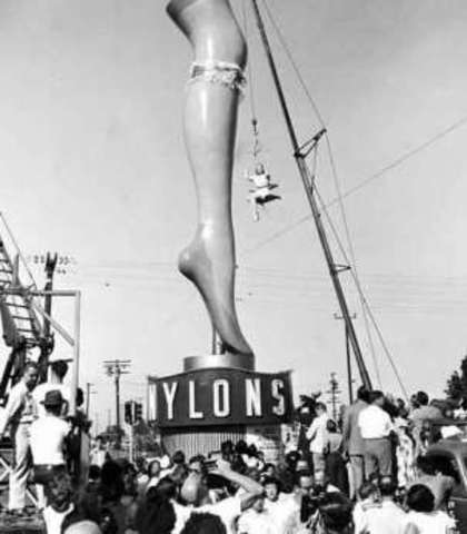 REVOLUCIÓN DEL NYLON