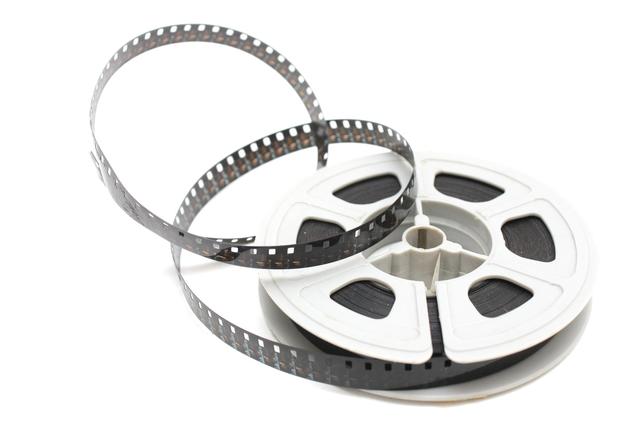 8 mm-film onstaat, nu nog vaak gebruikt in low-budgetfilms