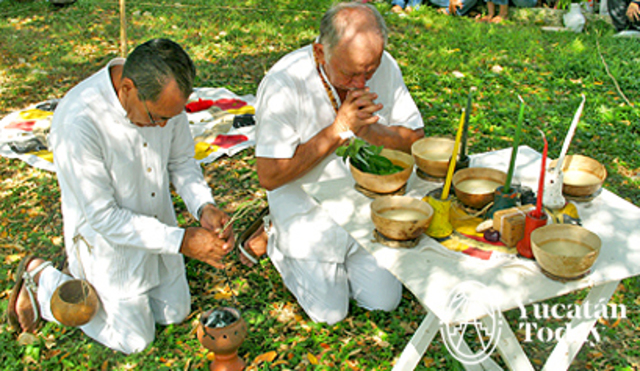 Formación de médicos mayas Dzac Yah