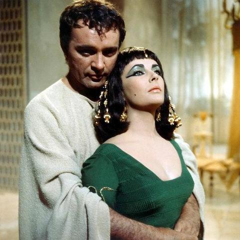 Cleopatra y Marco Antonio. (41 a.c)