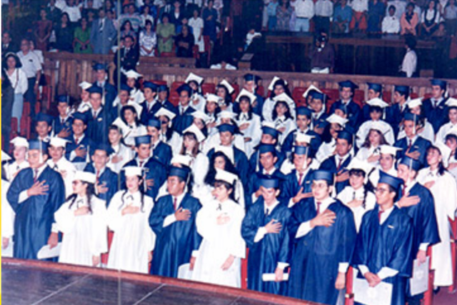 Reestructura en la educación