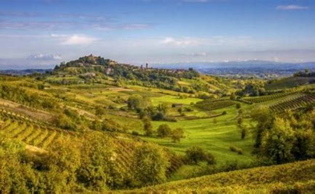 Si trasferisce nell'Astigiano