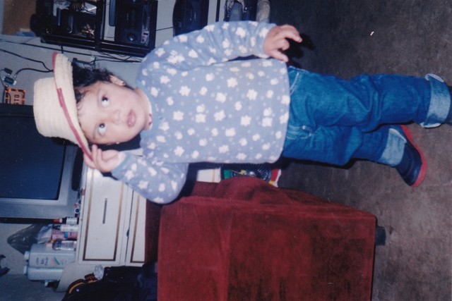 Lista para jugar en los  charcos