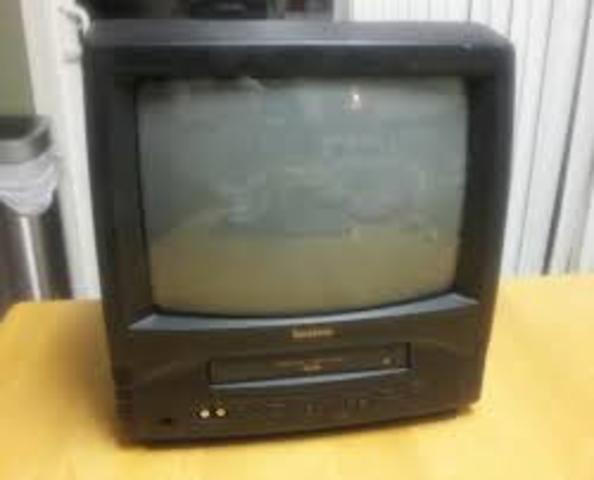 la television con cinta  vhs