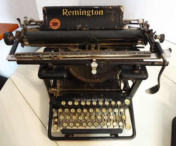 LA MÁQUINA DE ESCRIBIR REMINGTON 2
