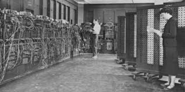 ENIAC (Electronical Numerical Integral and Calculator)