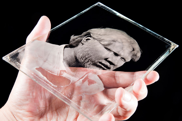 Se patentó la ambrotipia (manera de obtener una imagen positiva en una placa de cristal)