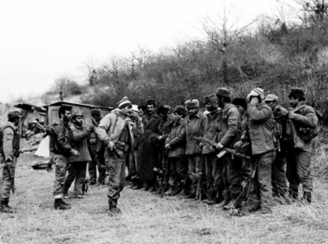 Desarme a los soldados armenios