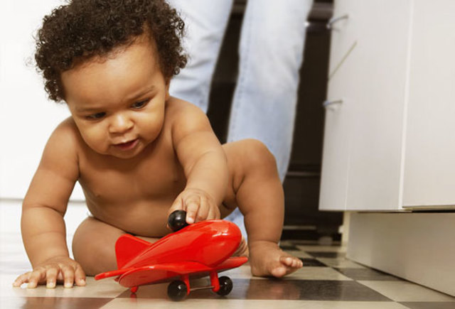 7-8 month motor skill