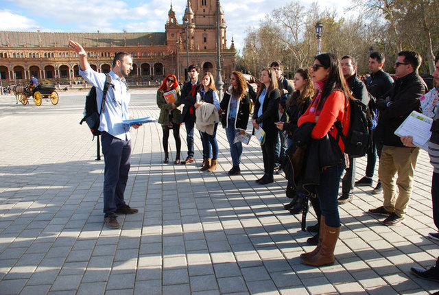 Primeros tours con guías