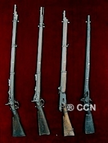 Whitney negocio un contrato para la producción de 10,000 mosquetes para el gobierno de Estados Unidos.