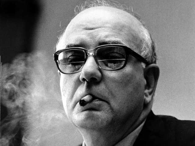 Presidente Carter designa a Volcker como máxima autoridad de la Reserva Federal