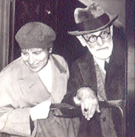 Freud se exilia con su familia a Londres