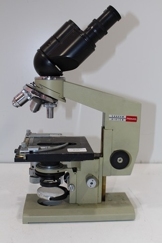 Microscopio ultravioleta