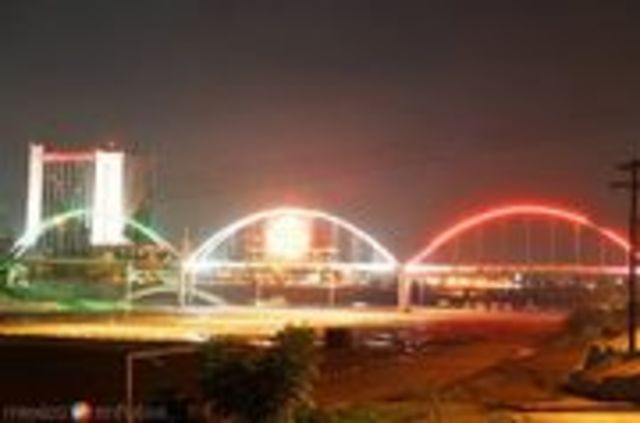 Inauguración del Puente del Papa