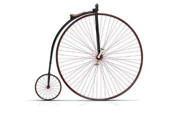 LA PRIMERA BICICLETA